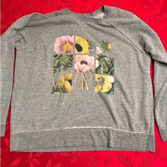 Tops - GRAY FLOWERS GRANNY COTTAGE MOM CORE SPRING SWEATSHIRT  COLLEGE WEEKEND XL